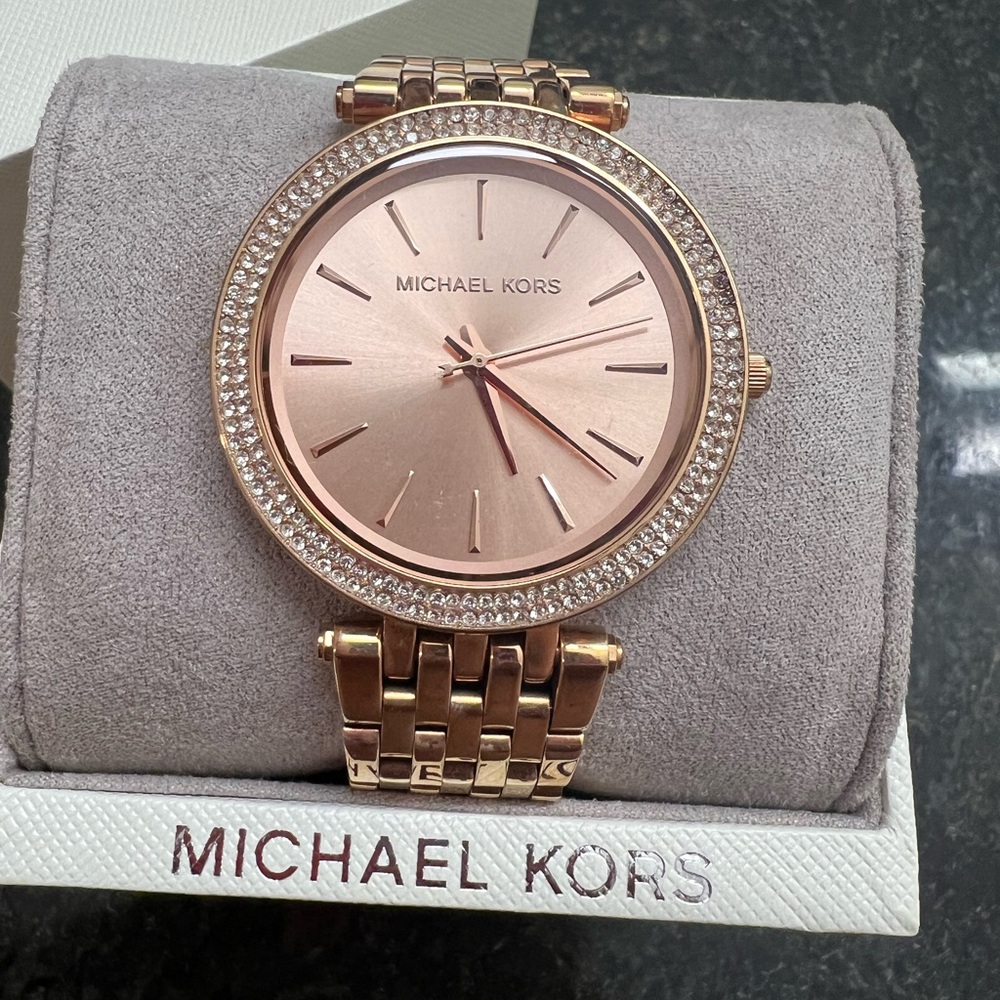 Michael Kors rose gold watch